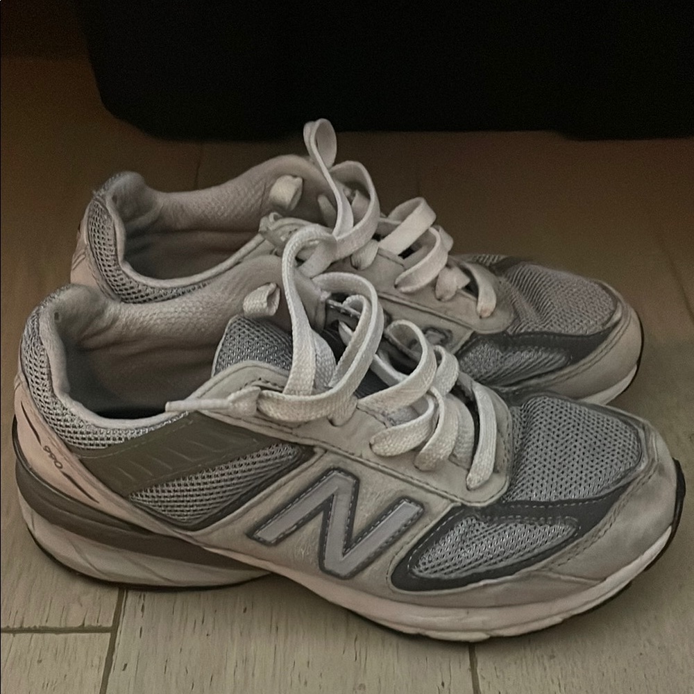 New Balance 990 V4 - Picture 4 of 4